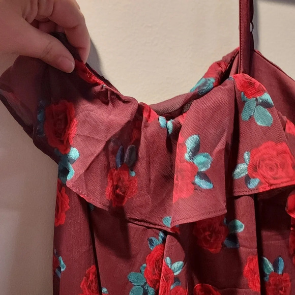 Lane Bryant Burgundy Floral Chiffon Cold Shoulder Ruffle Blouse in Size 22 - Picture 3 of 10